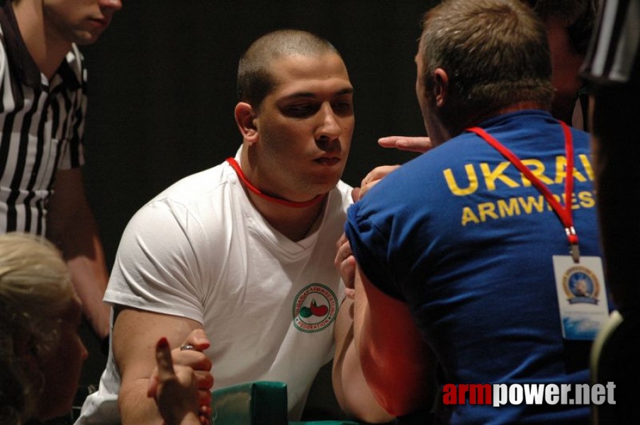 Europeans 2011 - Day 1 # Armwrestling # Armpower.net