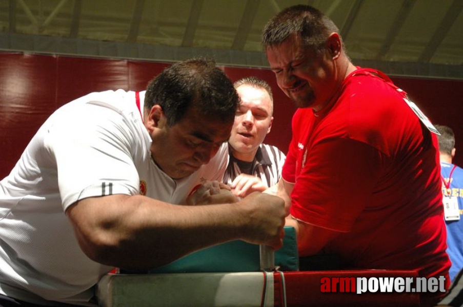 Europeans 2011 - Day 1 # Armwrestling # Armpower.net