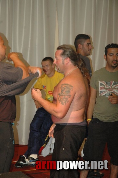 Europeans 2011 - Day 1 # Armwrestling # Armpower.net