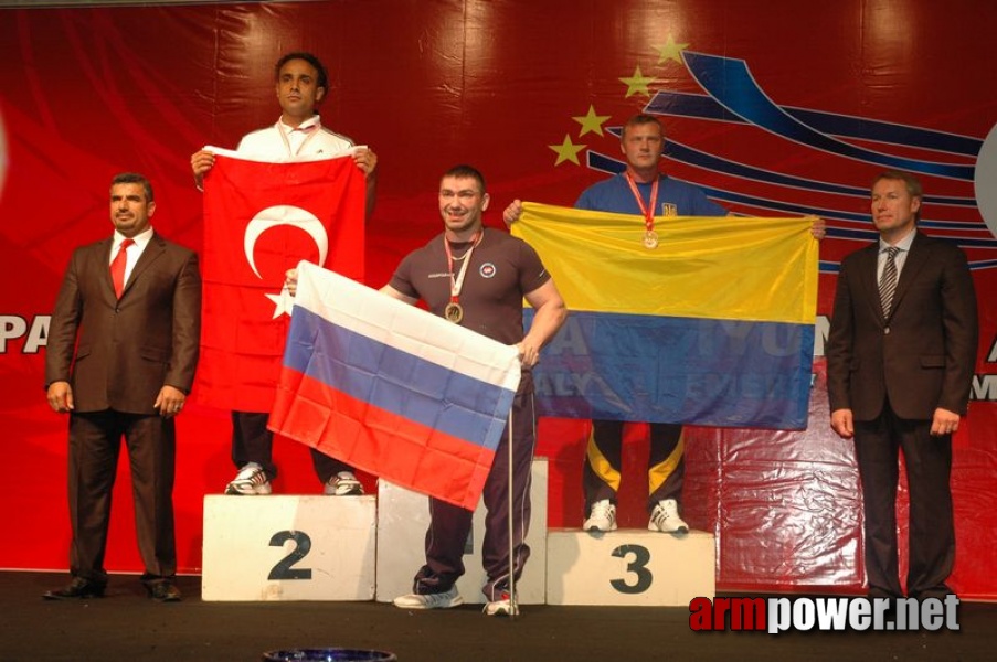 Europeans 2011 - Day 1 # Armwrestling # Armpower.net