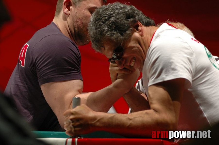 Europeans 2011 - Day 2 # Armwrestling # Armpower.net