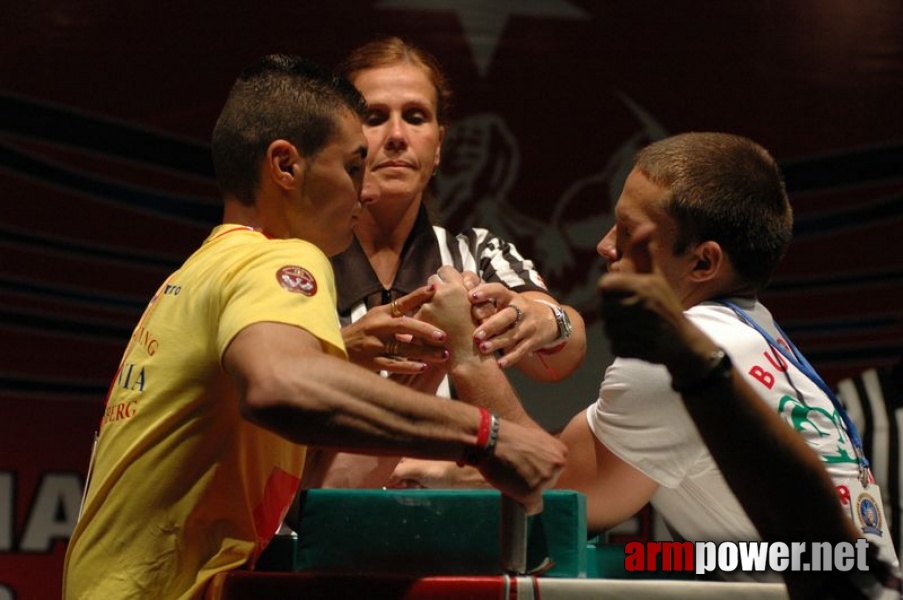 Europeans 2011 - Day 3 # Armwrestling # Armpower.net