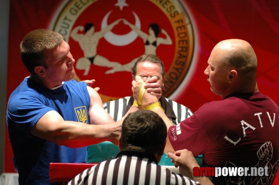 Europeans 2011 - Day 3 # Siłowanie na ręce # Armwrestling # Armpower.net