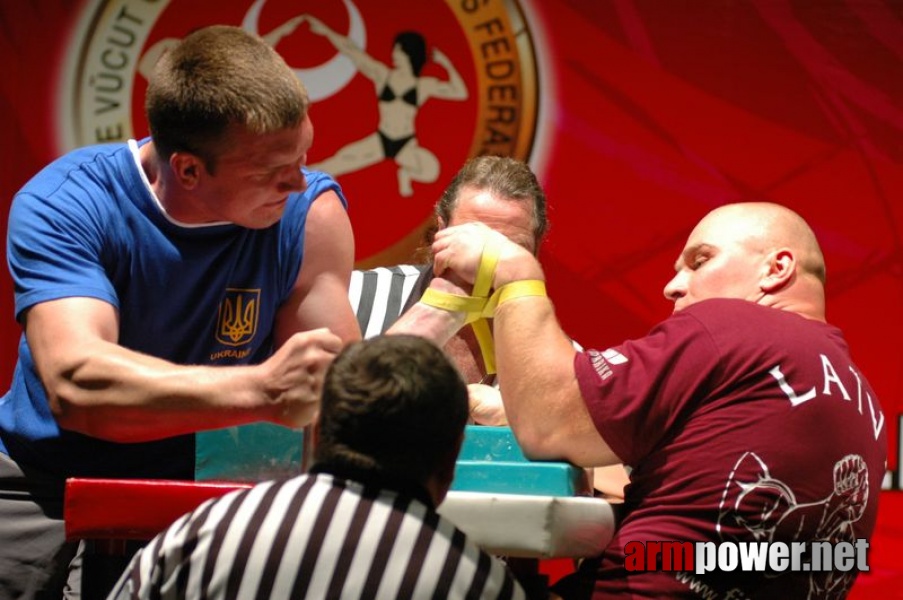 Europeans 2011 - Day 3 # Armwrestling # Armpower.net