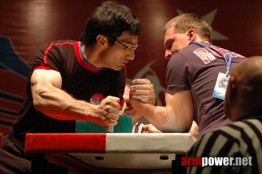 Europeans 2011 - Day 3 # Armwrestling # Armpower.net