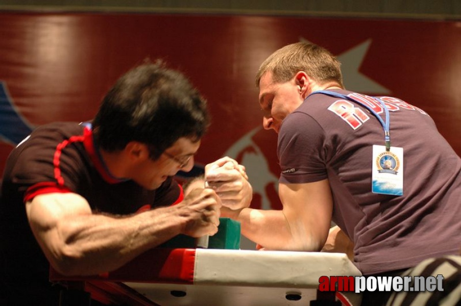 Europeans 2011 - Day 3 # Armwrestling # Armpower.net