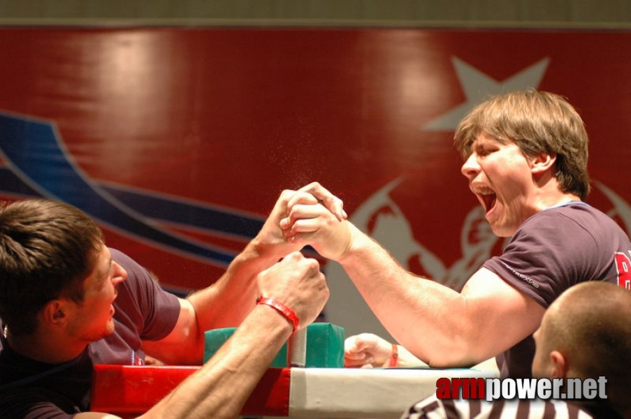 Europeans 2011 - Day 3 # Armwrestling # Armpower.net