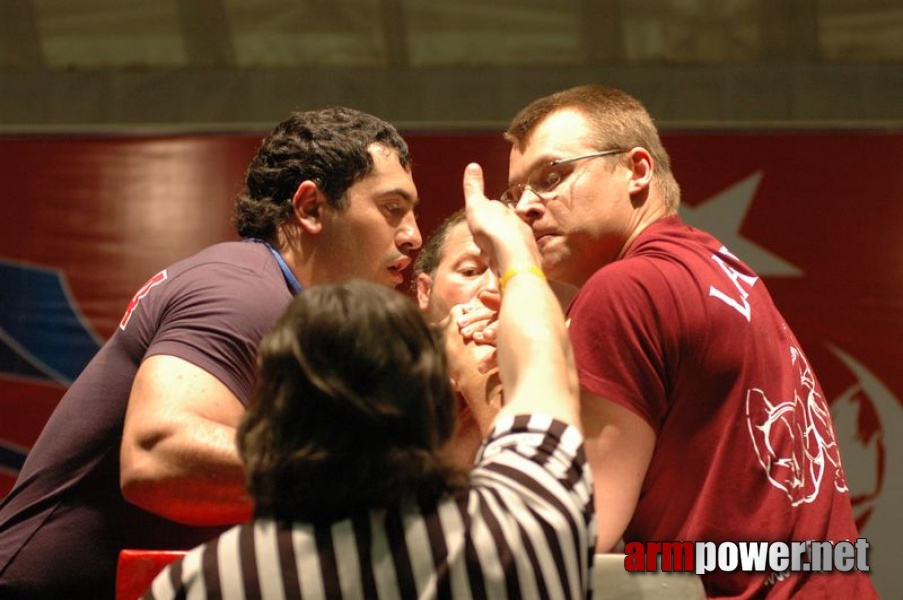 Europeans 2011 - Day 3 # Armwrestling # Armpower.net