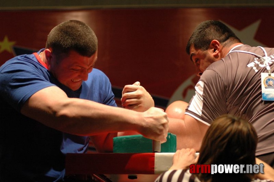 Europeans 2011 - Day 3 # Armwrestling # Armpower.net