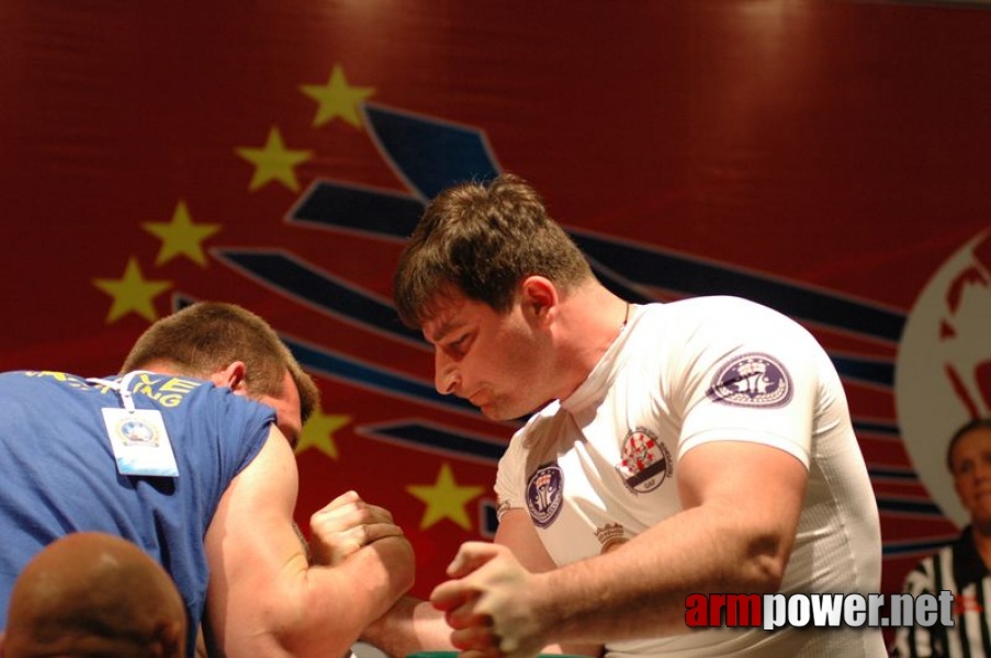 Europeans 2011 - Day 4 # Armwrestling # Armpower.net