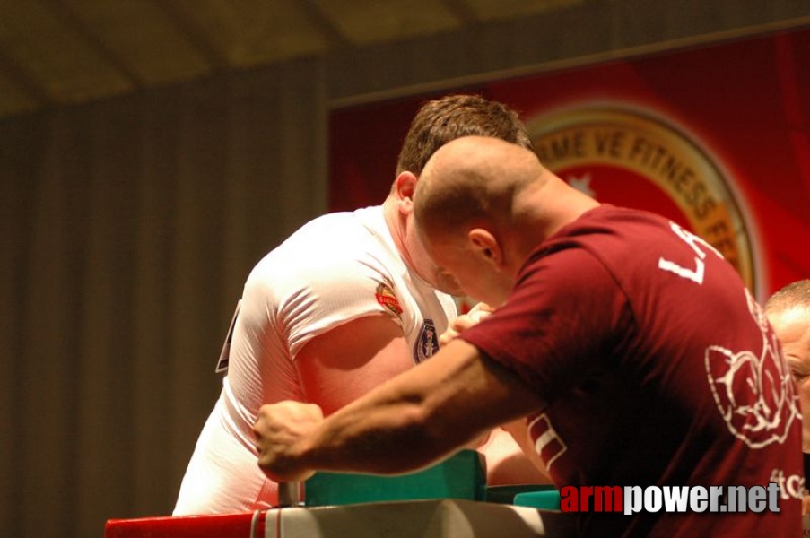 Europeans 2011 - Day 4 # Armwrestling # Armpower.net