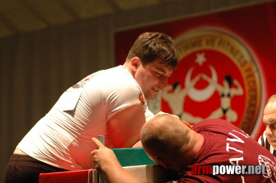 Europeans 2011 - Day 4 # Armwrestling # Armpower.net