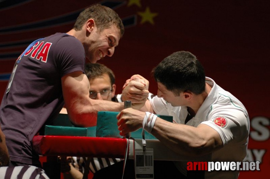 Europeans 2011 - Day 4 # Armwrestling # Armpower.net