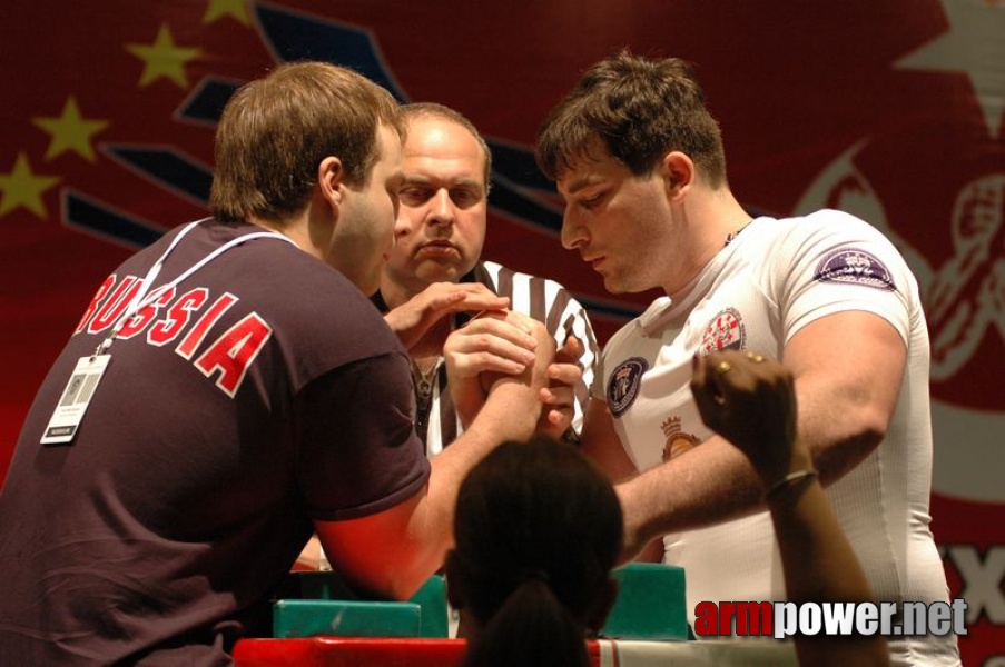 Europeans 2011 - Day 4 # Armwrestling # Armpower.net