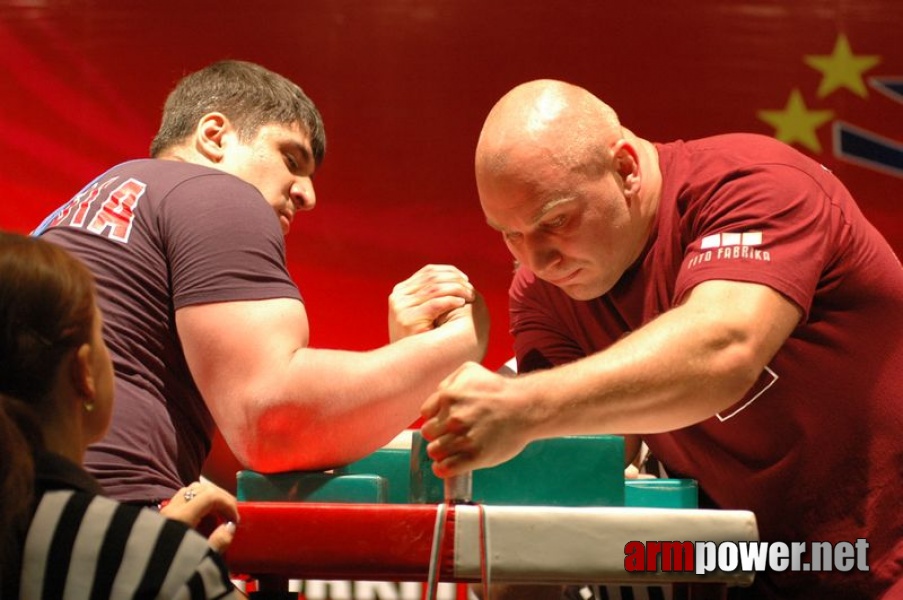 Europeans 2011 - Day 4 # Siłowanie na ręce # Armwrestling # Armpower.net