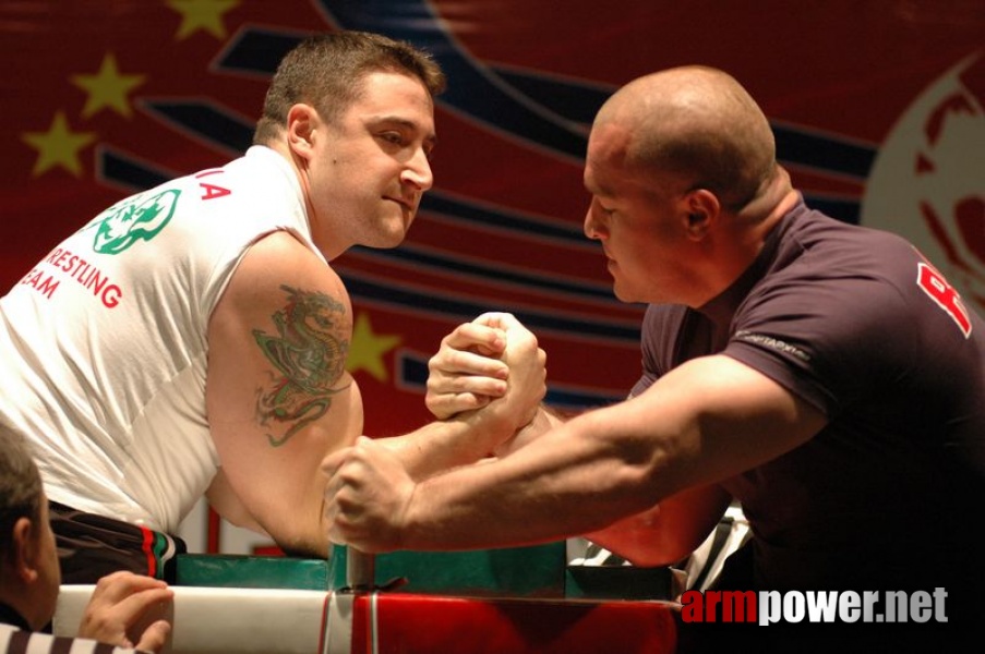 Europeans 2011 - Day 4 # Armwrestling # Armpower.net