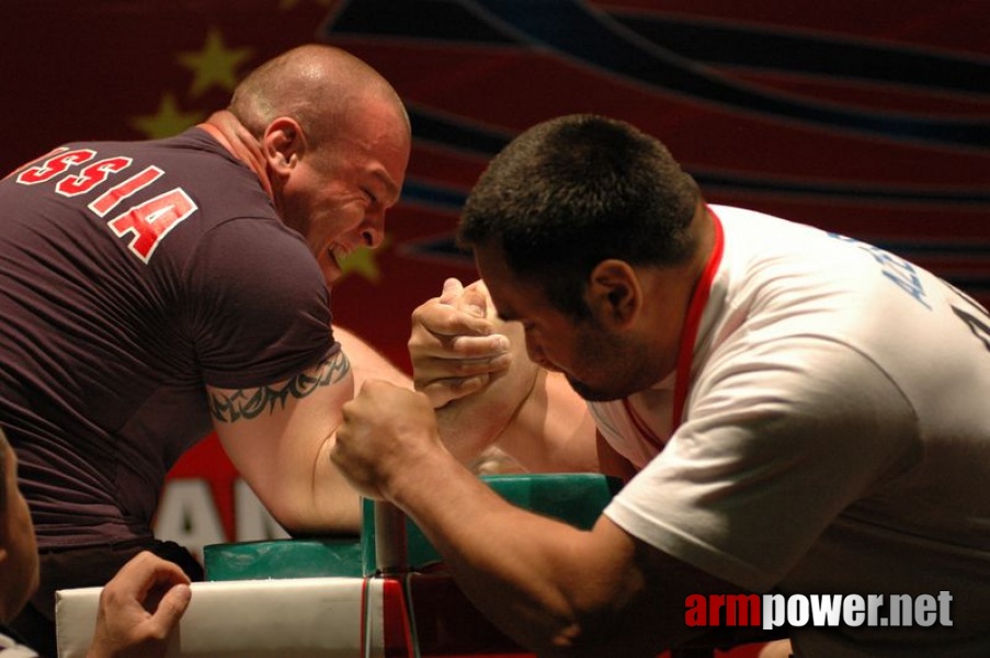 Europeans 2011 - Day 4 # Armwrestling # Armpower.net