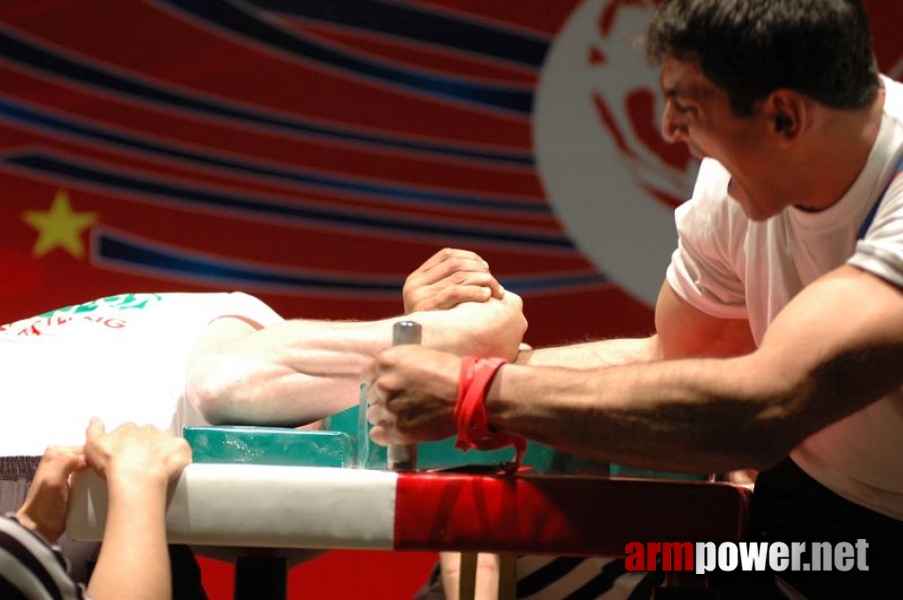 Europeans 2011 - Day 4 # Armwrestling # Armpower.net