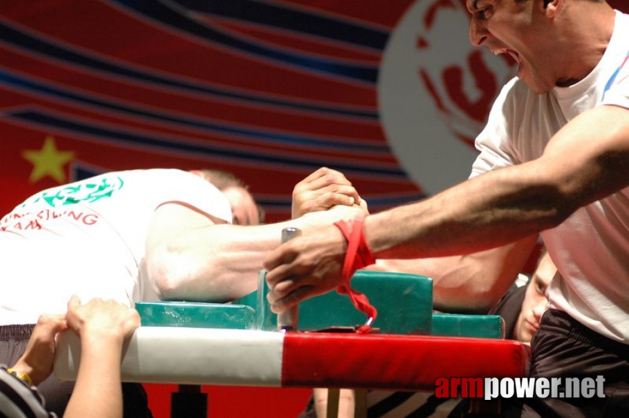 Europeans 2011 - Day 4 # Armwrestling # Armpower.net