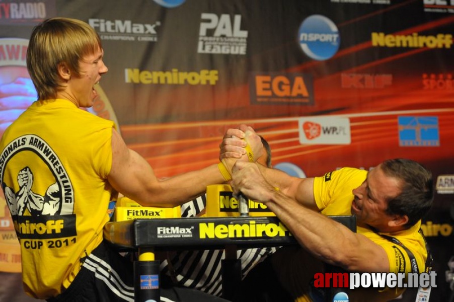 Nemiroff  2011 - Right Hand # Armwrestling # Armpower.net