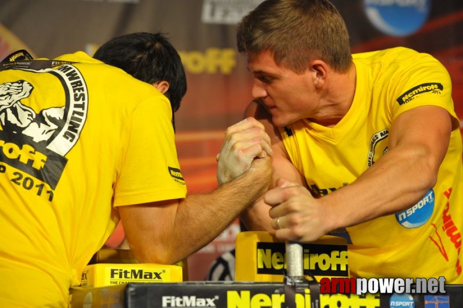 Nemiroff  2011 - Right Hand # Armwrestling # Armpower.net