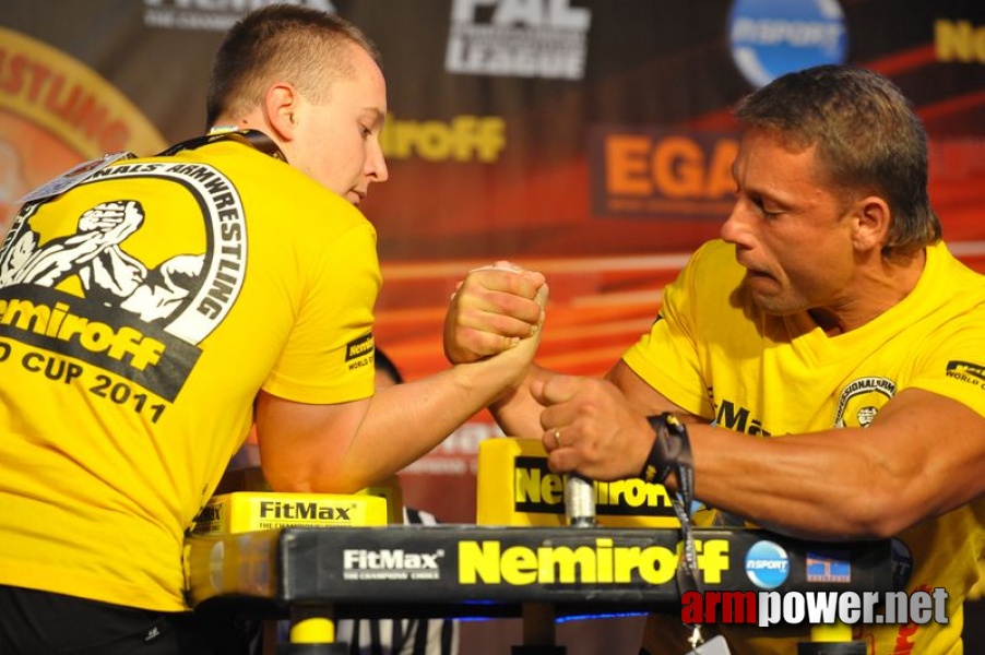 Nemiroff  2011 - Right Hand # Armwrestling # Armpower.net