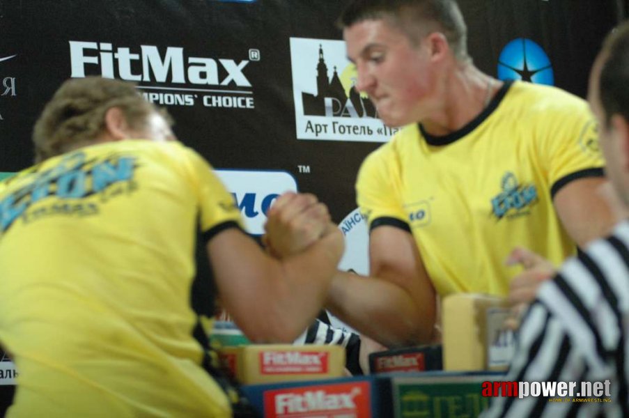 Lion Cup 2012 - Fitmax Challenge # Armwrestling # Armpower.net