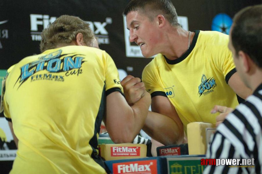 Lion Cup 2012 - Fitmax Challenge # Armwrestling # Armpower.net