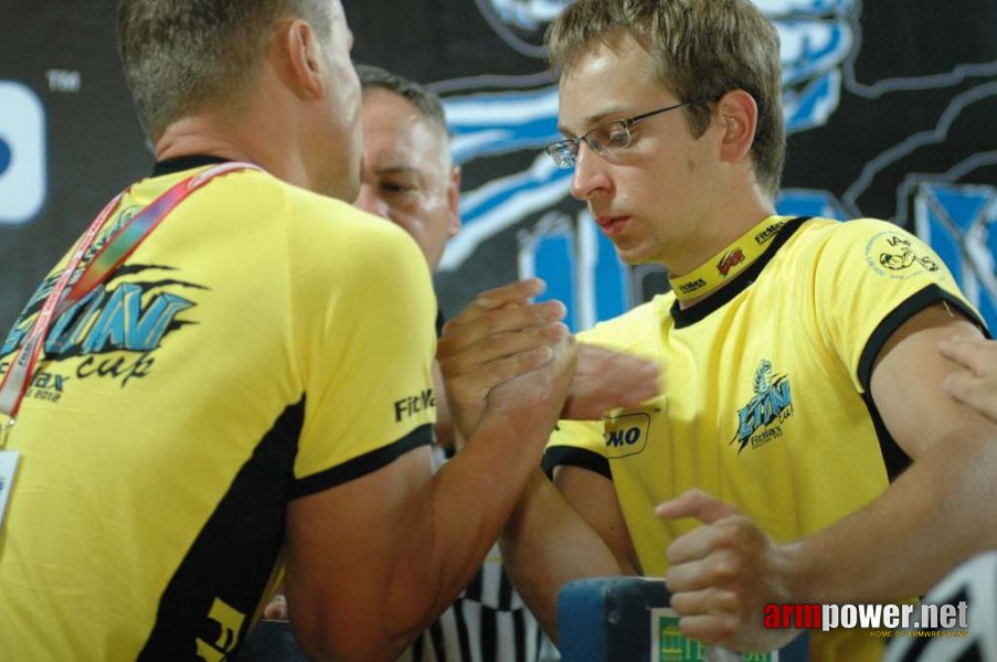 Lion Cup 2012 - Fitmax Challenge # Armwrestling # Armpower.net