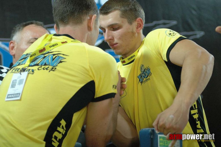 Lion Cup 2012 - Fitmax Challenge # Armwrestling # Armpower.net