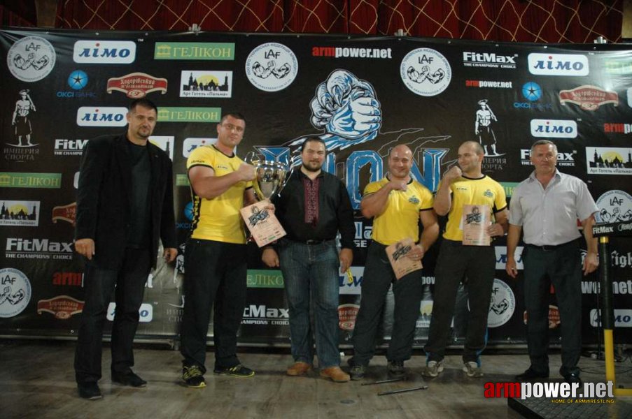 Lion Cup 2012 - Fitmax Challenge # Siłowanie na ręce # Armwrestling # Armpower.net