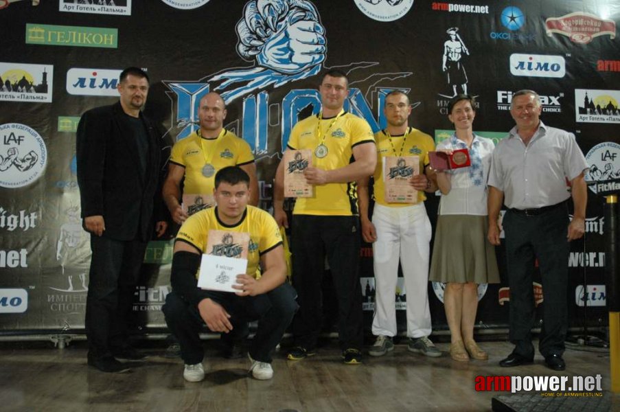 Lion Cup 2012 - Fitmax Challenge # Armwrestling # Armpower.net