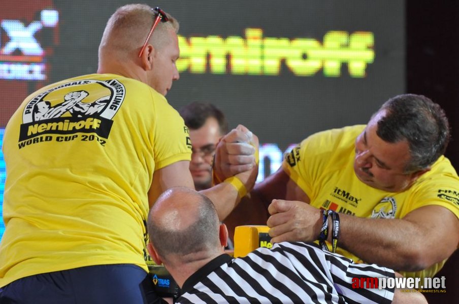 Nemiroff 2012 - Right Hand # Armwrestling # Armpower.net