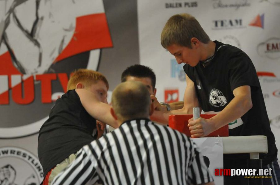 Debiuty 2012 - Stare Miasto # Armwrestling # Armpower.net