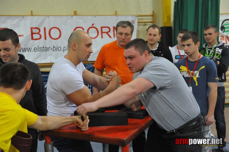 Debiuty 2012 - Stare Miasto # Siłowanie na ręce # Armwrestling # Armpower.net