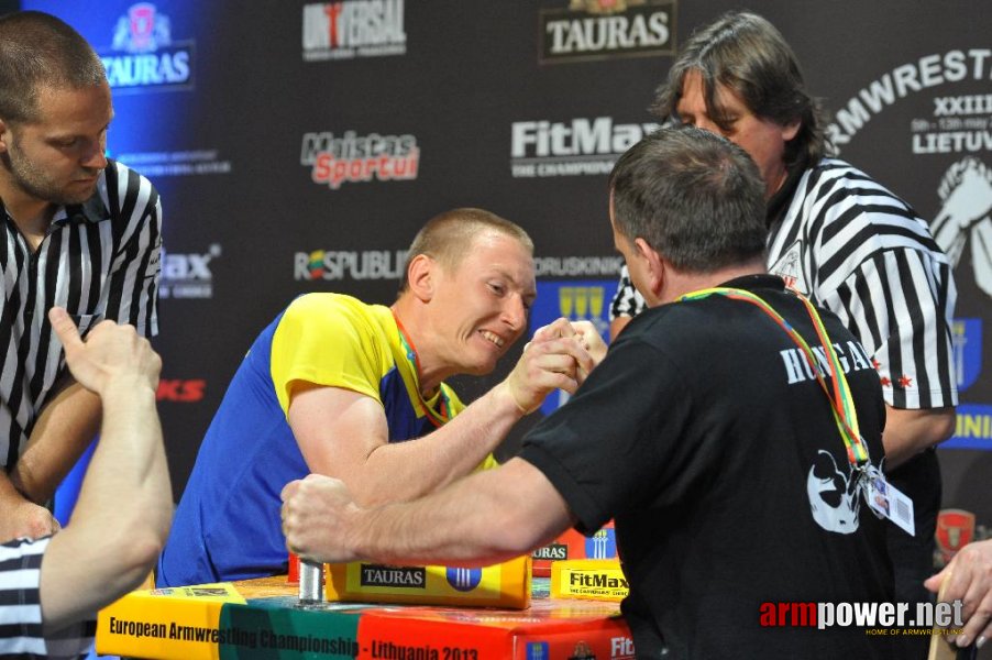 Euroarm 2013 - day 2 - right hand junior, masters, disabled # Armwrestling # Armpower.net