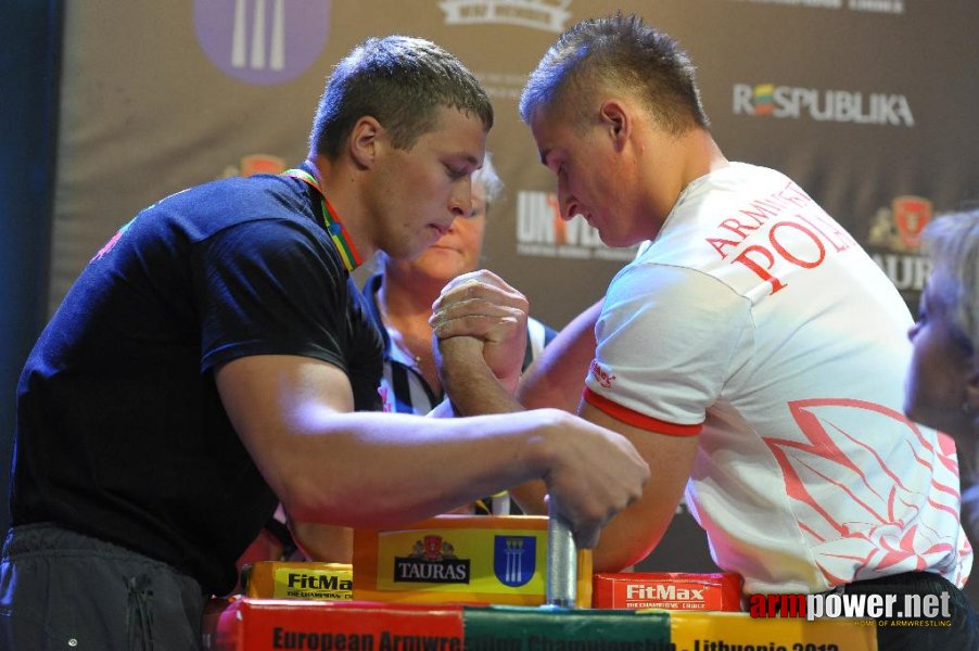 Euroarm 2013 - day 3 - left hand juniors 21, seniors # Armwrestling # Armpower.net