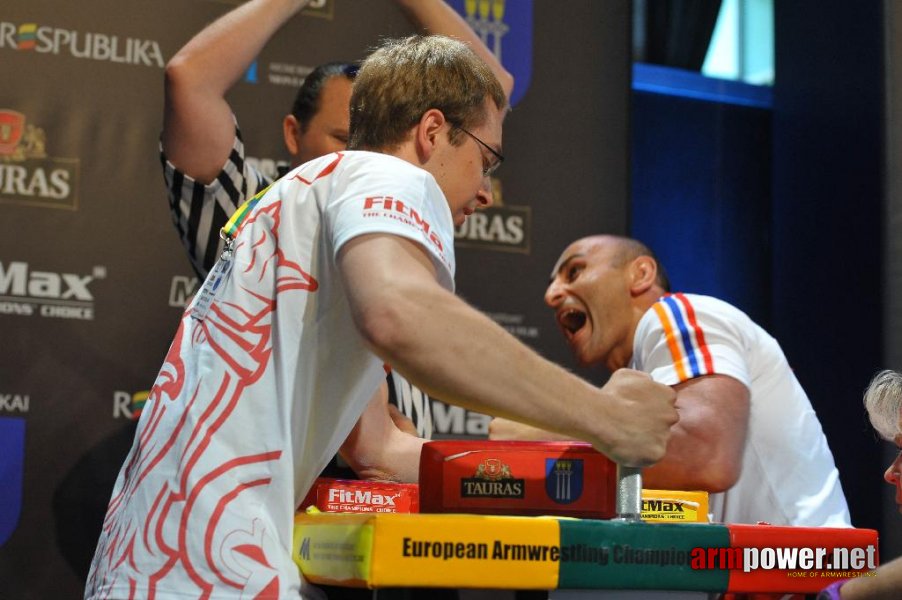 Euroarm 2013 - day 3 - left hand juniors 21, seniors # Armwrestling # Armpower.net