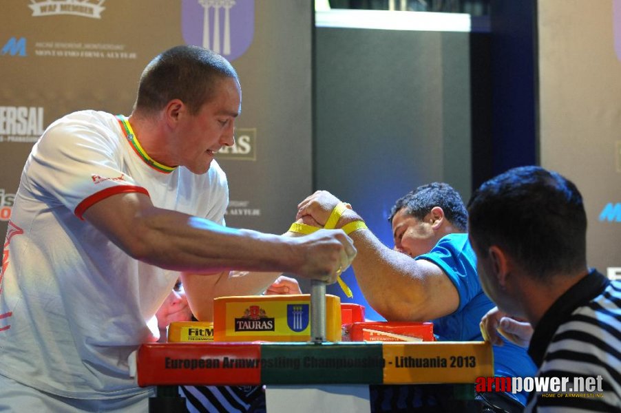 Euroarm 2013 - day 3 - left hand juniors 21, seniors # Armwrestling # Armpower.net