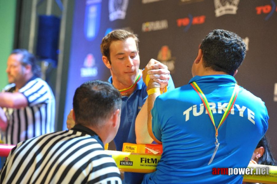 Euroarm 2013 - day 3 - left hand juniors 21, seniors # Armwrestling # Armpower.net