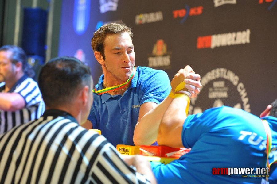 Euroarm 2013 - day 3 - left hand juniors 21, seniors # Armwrestling # Armpower.net