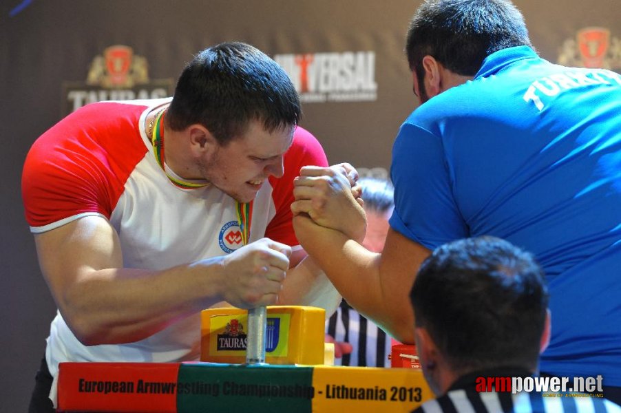 Euroarm 2013 - day 3 - left hand juniors 21, seniors # Armwrestling # Armpower.net