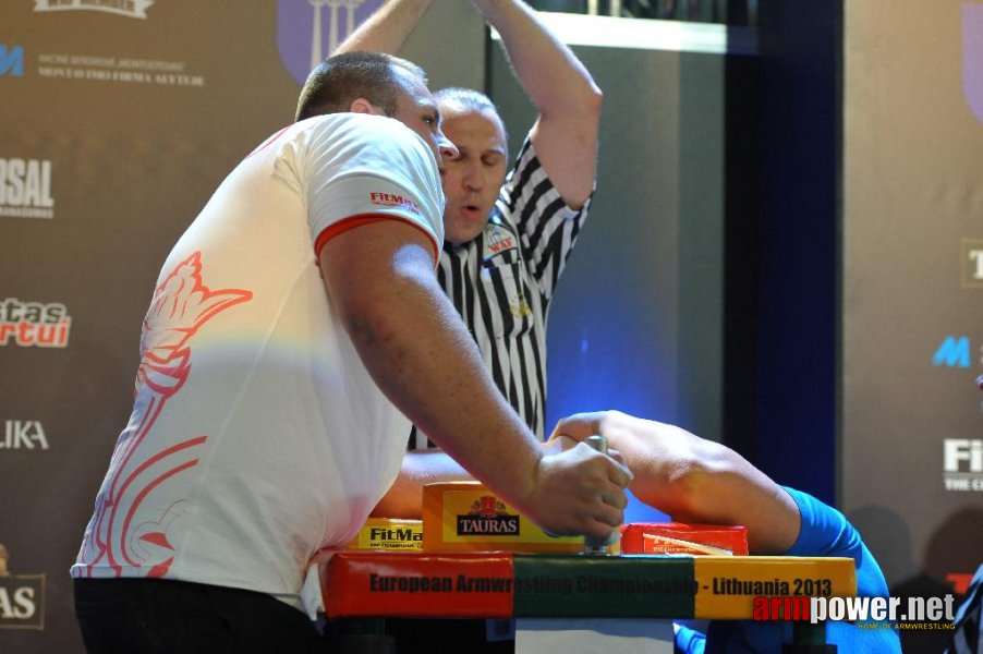 Euroarm 2013 - day 3 - left hand juniors 21, seniors # Armwrestling # Armpower.net