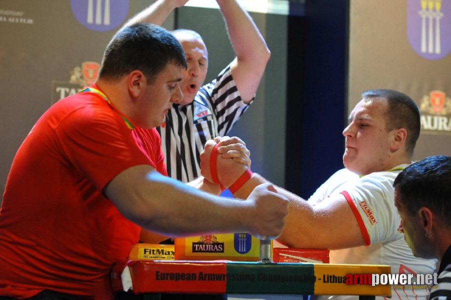 Euroarm 2013 - day 3 - left hand juniors 21, seniors # Armwrestling # Armpower.net