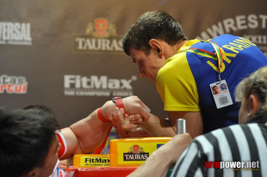 Euroarm 2013 - day 3 - left hand juniors 21, seniors # Armwrestling # Armpower.net