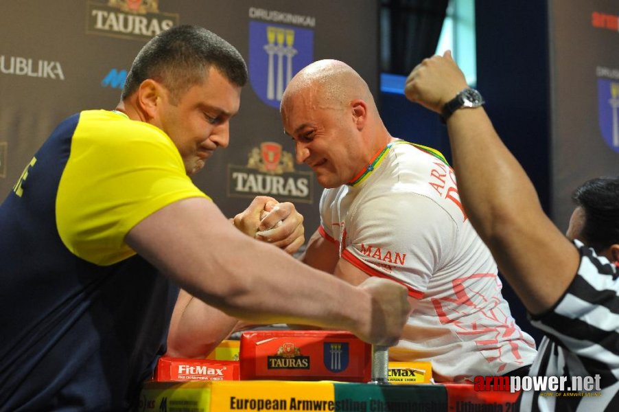 Euroarm 2013 - day 3 - left hand juniors 21, seniors # Armwrestling # Armpower.net