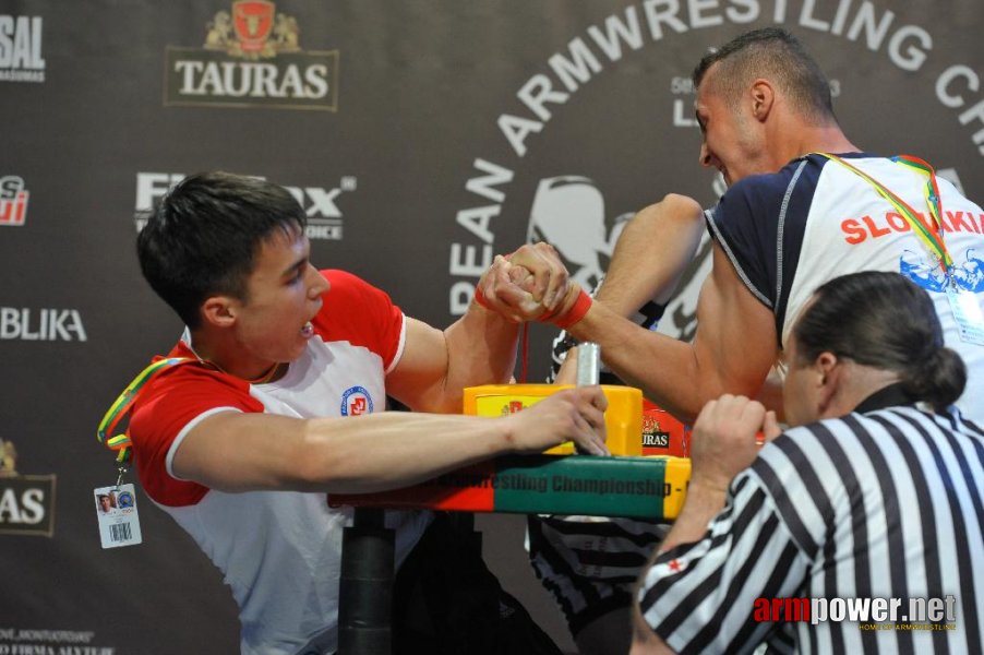 Euroarm 2013 - day 3 - left hand juniors 21, seniors # Armwrestling # Armpower.net