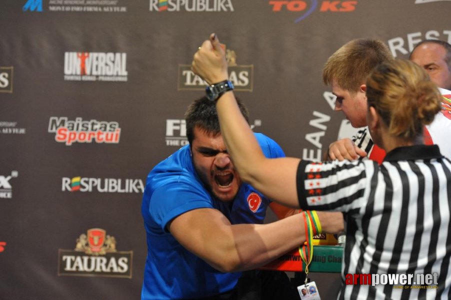 Euroarm 2013 - day 3 - left hand juniors 21, seniors # Armwrestling # Armpower.net