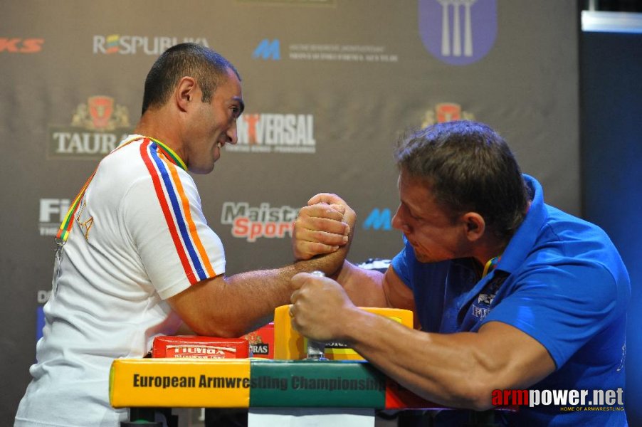 Euroarm 2013 - day 4 - right hand juniors 21, seniors # Armwrestling # Armpower.net