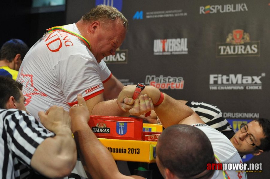 Euroarm 2013 - day 4 - right hand juniors 21, seniors # Armwrestling # Armpower.net